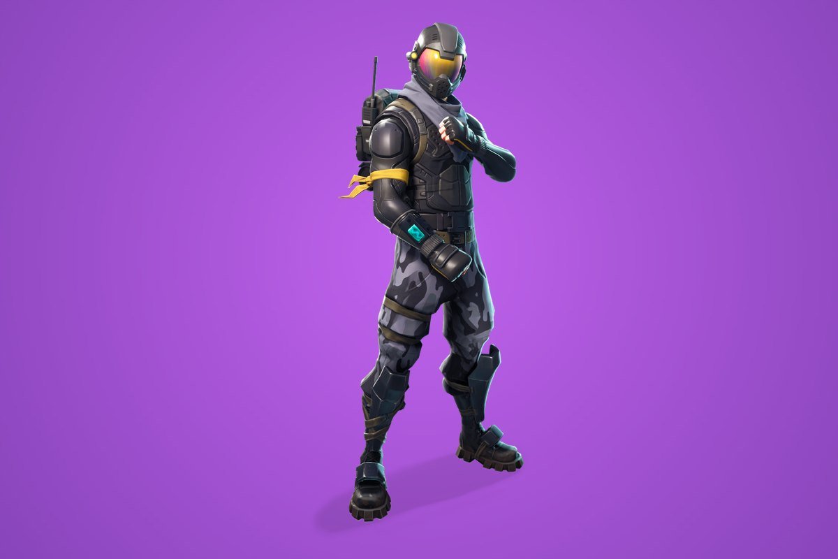 Rogue Agent Fortnite skin in dark tactical gear with a gold visor