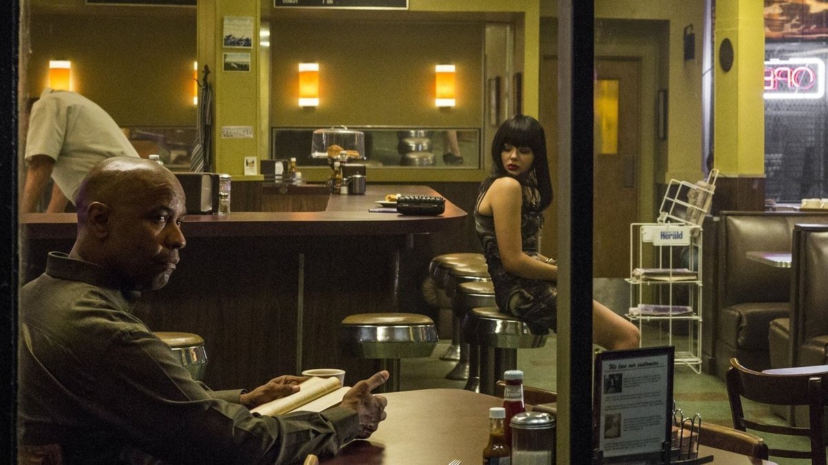 A scene from The Equalizer (2014)