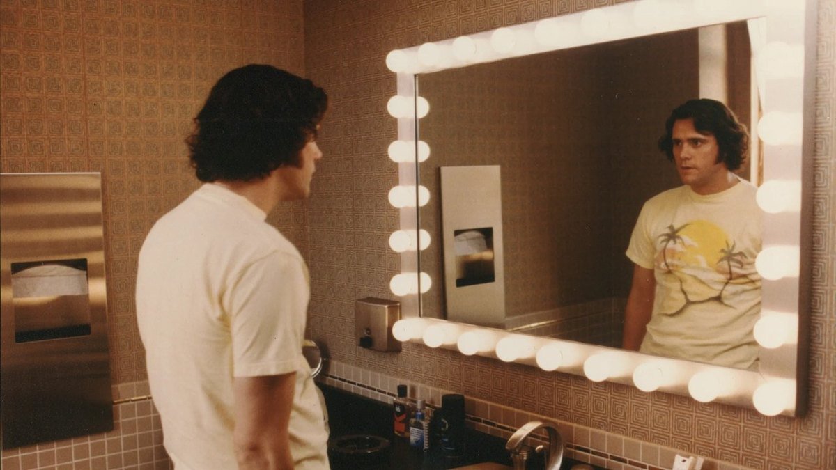 A scene from Man on the Moon (1999)